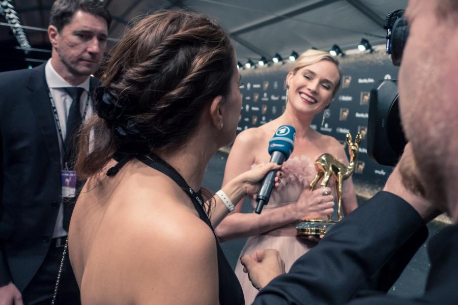 Interwiev-Fatih Akin-Diane Kuger-Bambi2017-Brisant-ARD