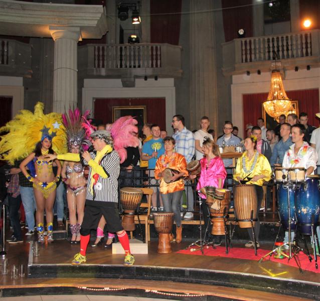 PorscheWeihnachtsfeiere-Percussionshow