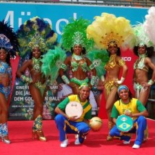 Samba-Tänzerinnen! Copacabana Sambashow
